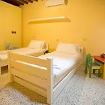 Casa San Girolamo Historic Flat With Cosy Terrace In Lucca\'S City Centre