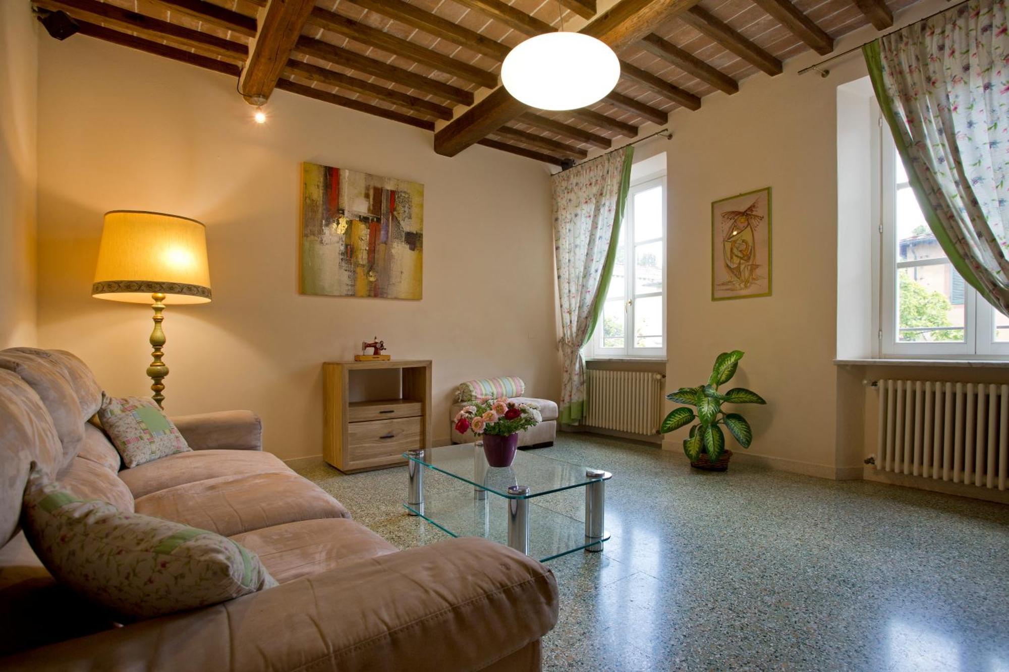 Casa San Girolamo Historic Flat With Cosy Terrace In Lucca's Centre * Lucca
