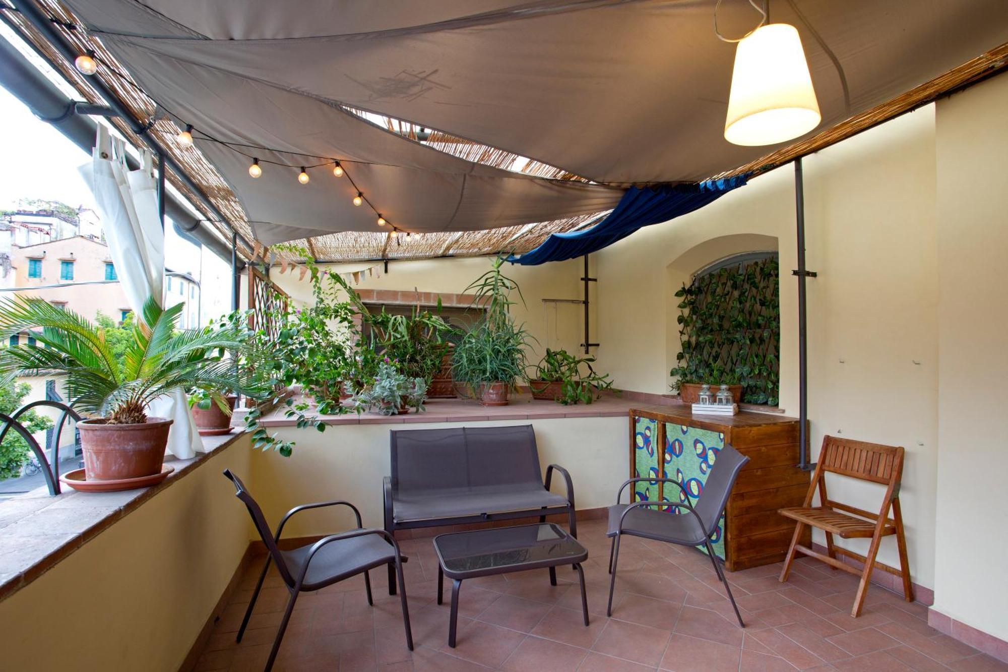 Casa San Girolamo Historic Flat With Cosy Terrace In Lucca's Centre *