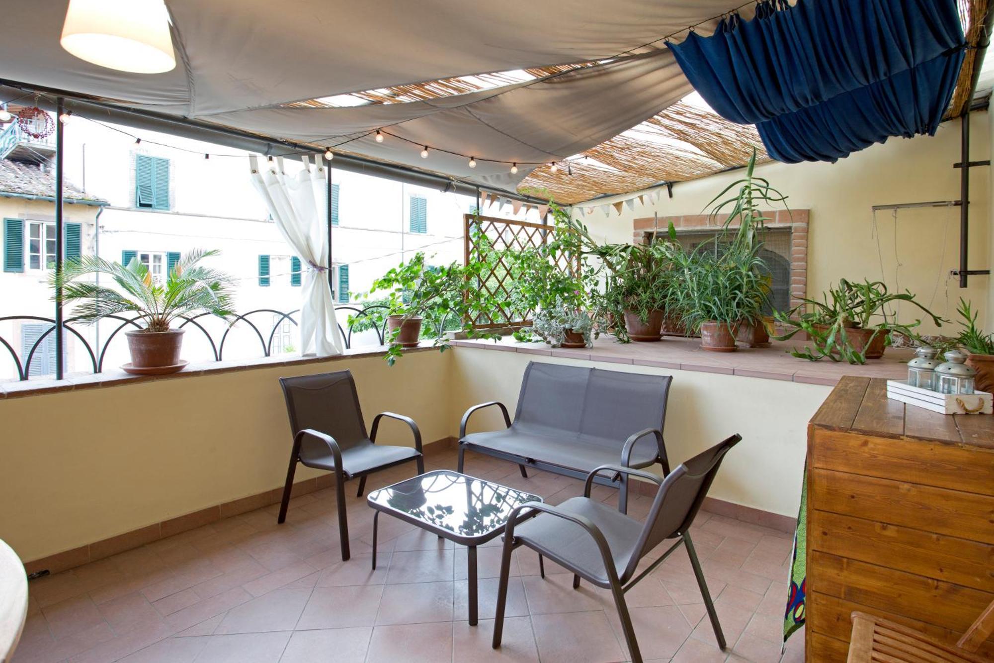 Casa San Girolamo Historic Flat With Cosy Terrace In Lucca's Centre Lucca